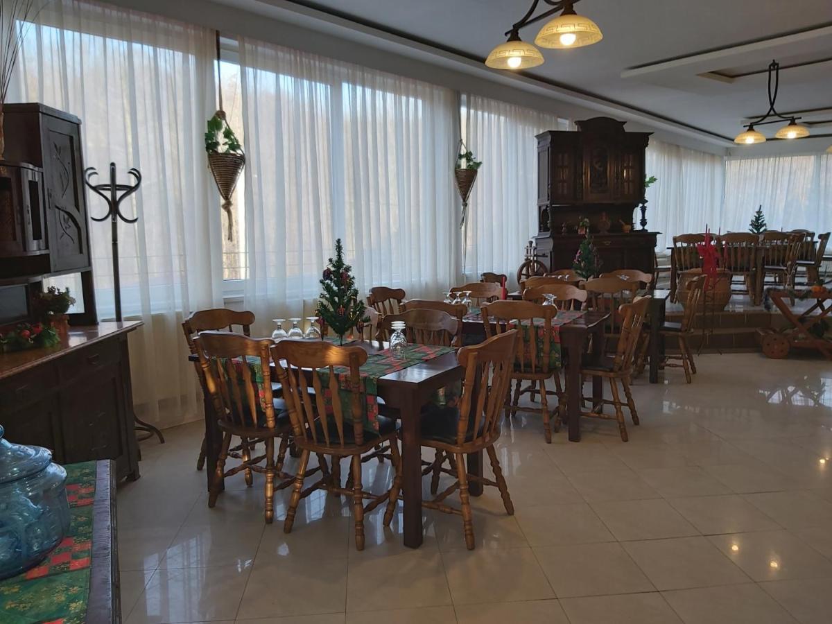 Hotel Turist 雷希察 外观 照片