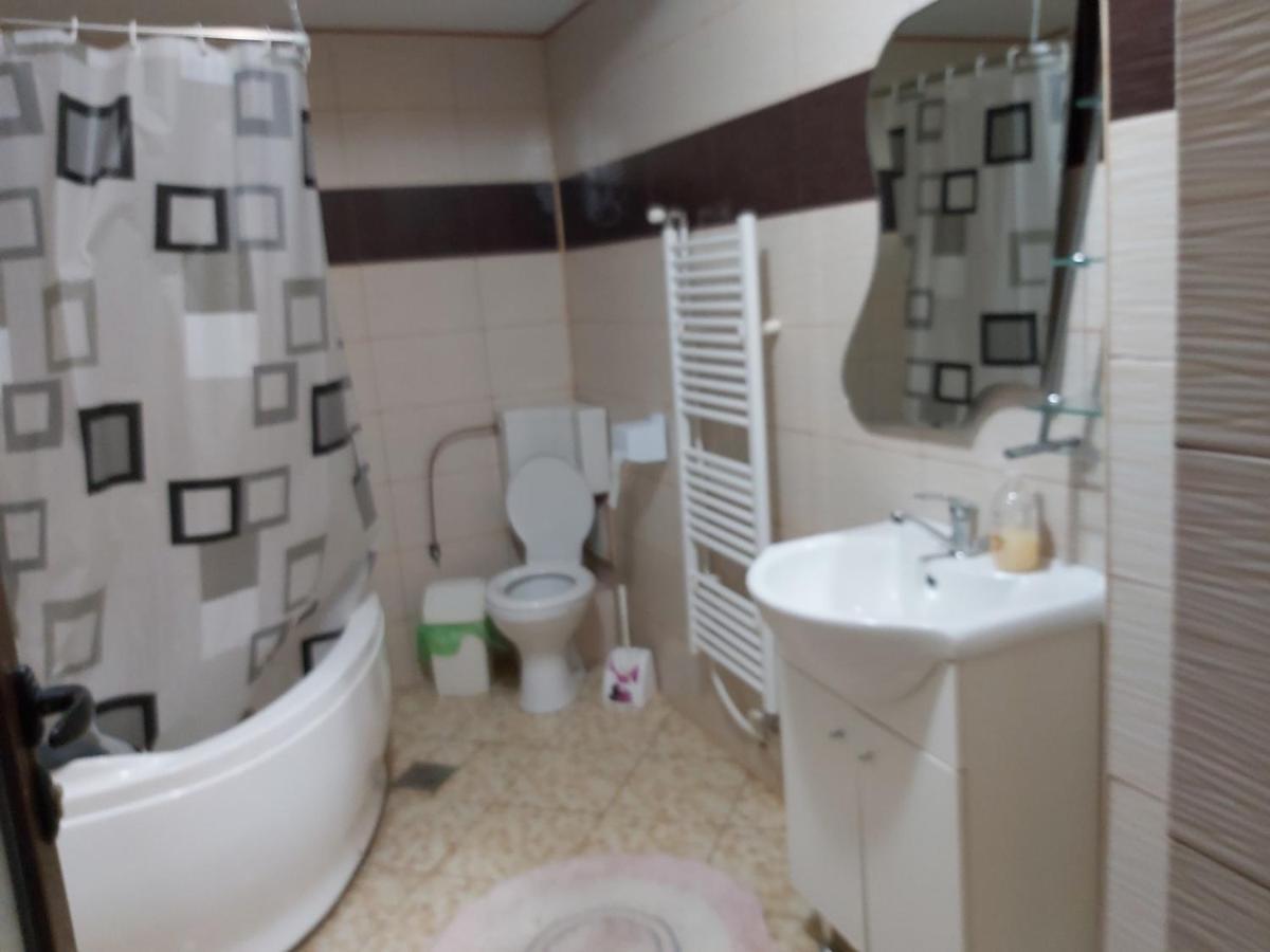 Hotel Turist 雷希察 外观 照片